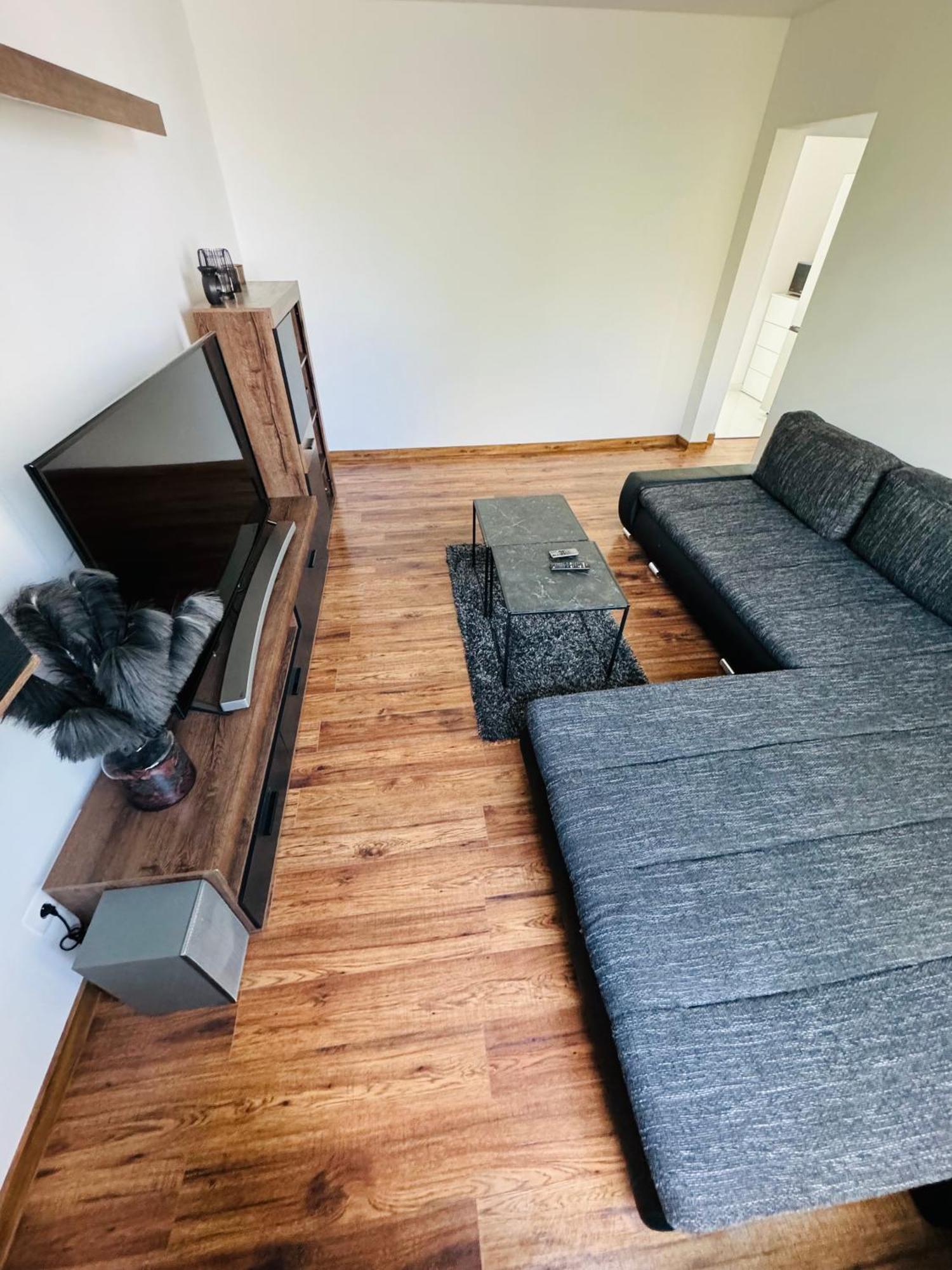 Peti Apartman Centrum Galanta Exteriör bild